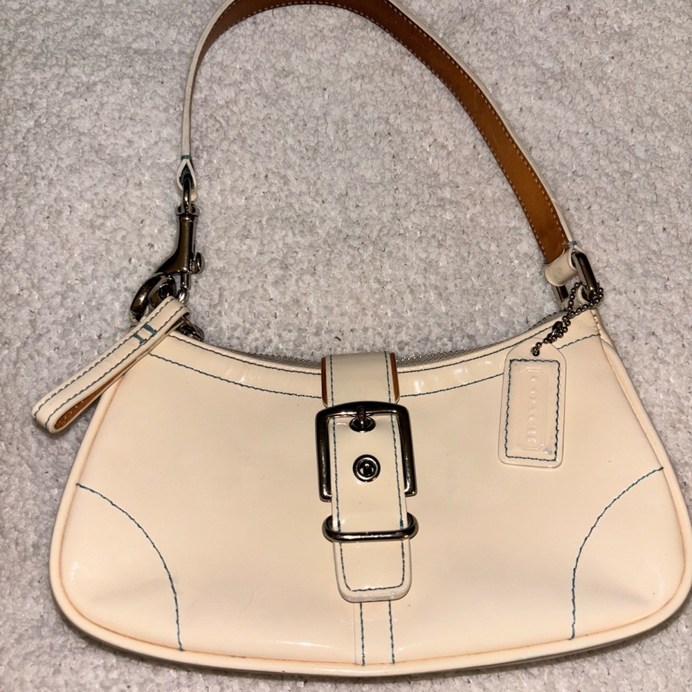 Y2K Coach Ivory Patent Leather Shoulder Bag